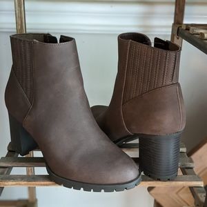 Kelly & Katie booties